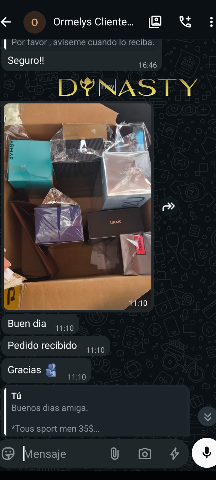 Cliente feliz con su pedido de Dynasty
